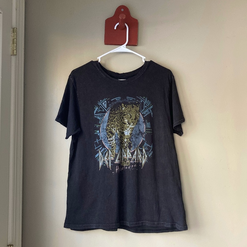 FINAL PRICE Def Leppard Graphic Leopard Logo Bank Tee M - Picture 2 of 5